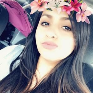 Meet your Posher, Fernanda